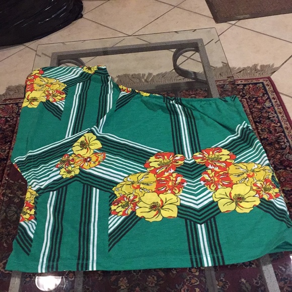 One Step Up Tops - One Step Up off the shoulder top good condition